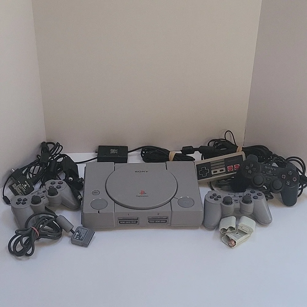 Sony Playstation Model No. SCPH-9001 Console with Accessories Vintage 2000